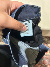Load image into Gallery viewer, Vintage Dark Wash Hudson Skinny Jeans Size 6
