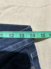 Load image into Gallery viewer, Vintage Dark Wash Hudson Skinny Jeans Size 6
