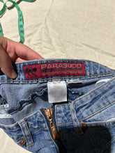 Load image into Gallery viewer, Vintage Parasuco Distressed Jeans Size 27
