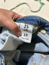 Load image into Gallery viewer, Vintage R13 Light Wash Distressed Jeans Size 29
