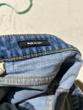 Load image into Gallery viewer, Vintage R13 Light Wash Distressed Jeans Size 29
