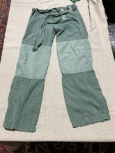 Load image into Gallery viewer, Vintage Cotton Green Tie Waist Pants Size 28

