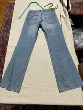 Load image into Gallery viewer, Vintage GSus Industries Light Wash Flare Leg Denim Size 6

