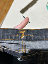 Load image into Gallery viewer, Seven for all Mankind Dark Wash Jeans Size 27
