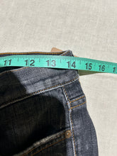 Load image into Gallery viewer, Seven for all Mankind Dark Wash Jeans Size 27
