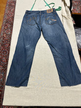 Load image into Gallery viewer, Vintage Parasuco Lightweight Jeans Size 36
