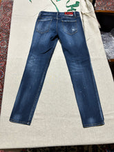 Load image into Gallery viewer, DSquared2 Skinny Dark Wash Jeans Size IT 42
