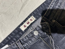 Load image into Gallery viewer, AMÒ Vintage Dark Wash Distressed Amo Jeans Size 27
