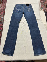 Load image into Gallery viewer, DSqaured Lowrise Bootcut Jeans Size 28
