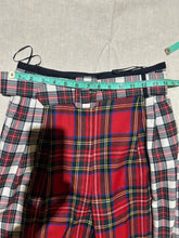 Load image into Gallery viewer, Isa Arften Two Tone Tartan Belted Trousers Size 28

