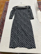 Load image into Gallery viewer, Vintage Dolce &amp; Gabbana Flower Print Dress Size 6
