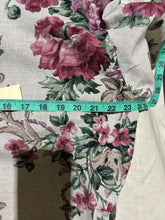 Load image into Gallery viewer, Gianna Rose Linen Garden Work coatFloral Jacquard Size M
