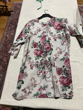 Load image into Gallery viewer, Gianna Rose Linen Garden Work coatFloral Jacquard Size M
