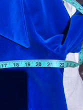 Load image into Gallery viewer, RARE 1960s Vintage Electric Blue Coat Size S/M
