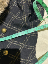 Load image into Gallery viewer, Betsey Johnson Fur Collar Black Patterned Jacket Size M
