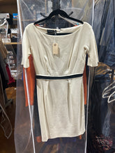 Load image into Gallery viewer, Giambattista Valli White Dress Size 6
