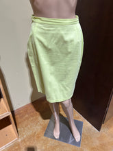 Load image into Gallery viewer, Bright Green 100% Cotton Knee Length Skirt Size IT 44/ US 8
