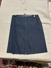 Load image into Gallery viewer, Denim Knee Length Skirt Size 6
