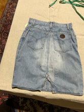 Load image into Gallery viewer, Moschino Light Wash Jean Skirt Size IT 44/ US 8
