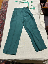 Load image into Gallery viewer, Zara Emerald Green Pleated Wide Leg Pants Size 6
