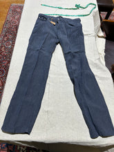 Load image into Gallery viewer, Hugo Boss Mens Cotton Navy Mid Rise Pants Size W/ 34
