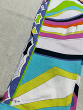 Load image into Gallery viewer, RARE Vintage Pucci Bright Iconic Pattern Capri Jeans Size 6
