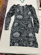 Load image into Gallery viewer, Stella McCartney Black and White Contrast 100% silk Honey Comb Dress Size 6
