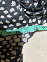 Load image into Gallery viewer, Stella McCartney Black and White Contrast 100% silk Honey Comb Dress Size 6
