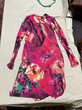 Load image into Gallery viewer, Vintage Roberto Cavalli Bold Bright Pink Patterned V Neck Size 6
