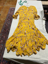 Load image into Gallery viewer, Johanna Ortiz x HM Yellow Floral Tunic Dress Size M
