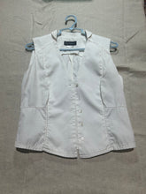 Load image into Gallery viewer, Zenobia White Vest Top Size 6

