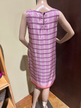 Load image into Gallery viewer, Vintage 100% Silk Etro Milano Shift Dress Pink and Purple IT 42/ US 6
