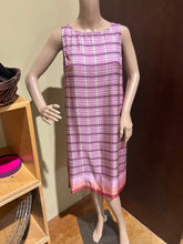 Load image into Gallery viewer, Vintage 100% Silk Etro Milano Shift Dress Pink and Purple IT 42/ US 6
