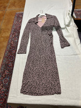 Load image into Gallery viewer, Diane Von Furstenberg 100% Silk Rose Patterned Brown Dress Size US L
