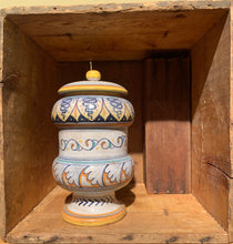 Load image into Gallery viewer, Antica Deruta - Gentiana Jar

