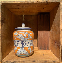 Load image into Gallery viewer, Antica Deruta - Endivia Jar
